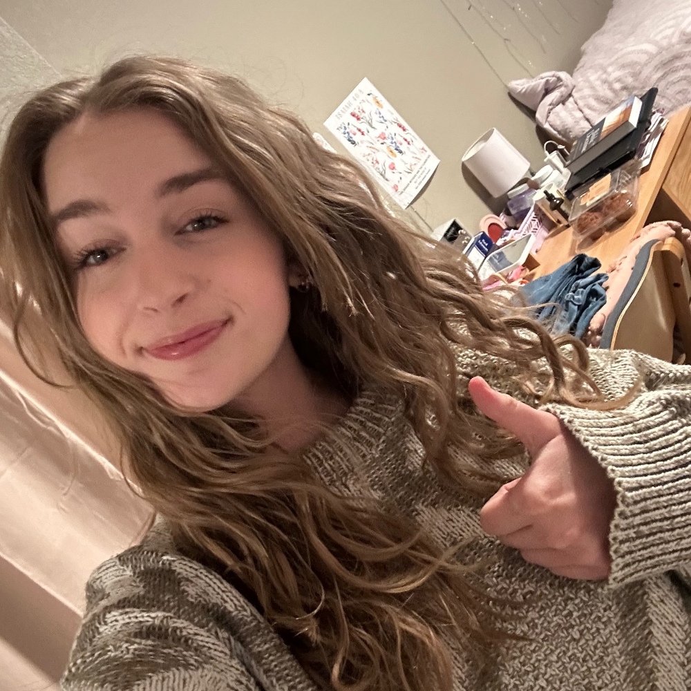 Meet your Posher, Isabella